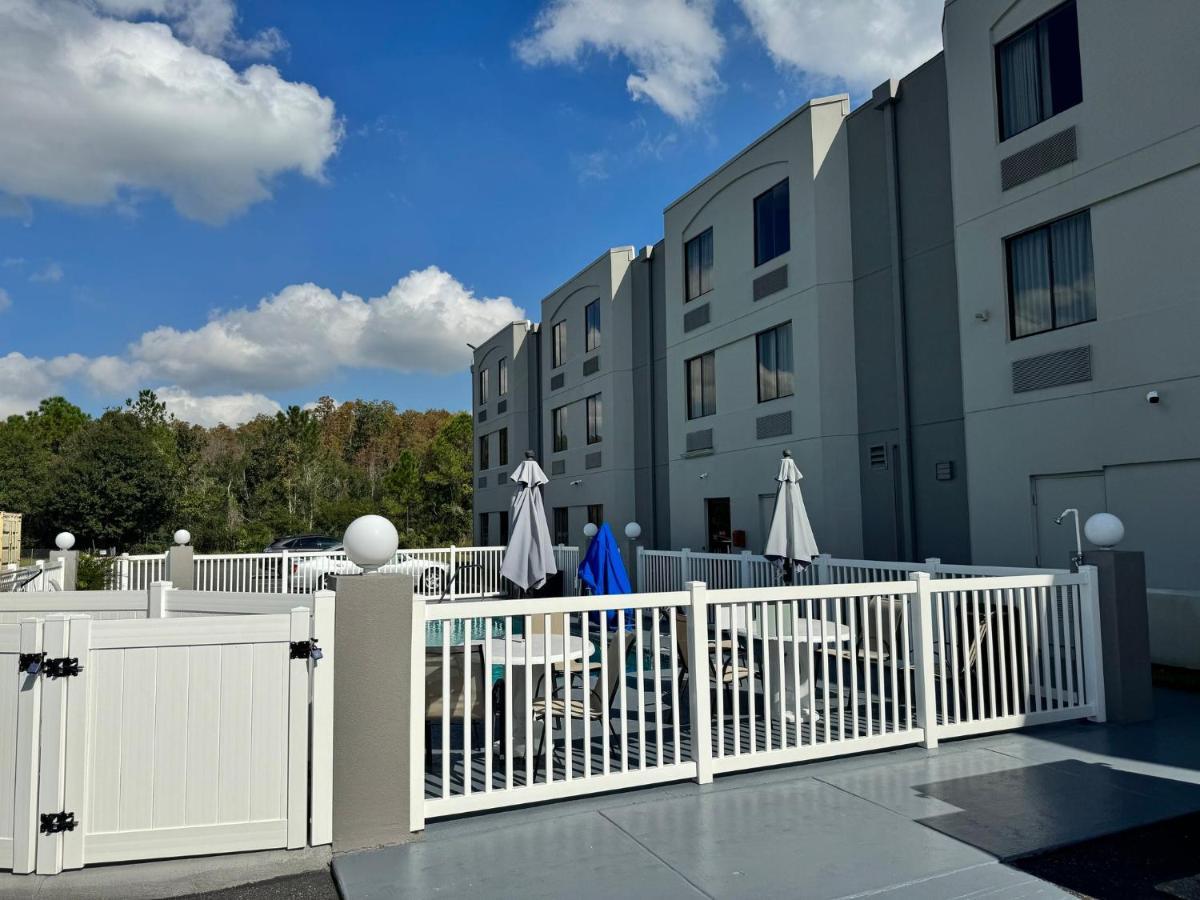 Spot X Hotel Tampa - Wesley Chapel By The Red Collection Esterno foto