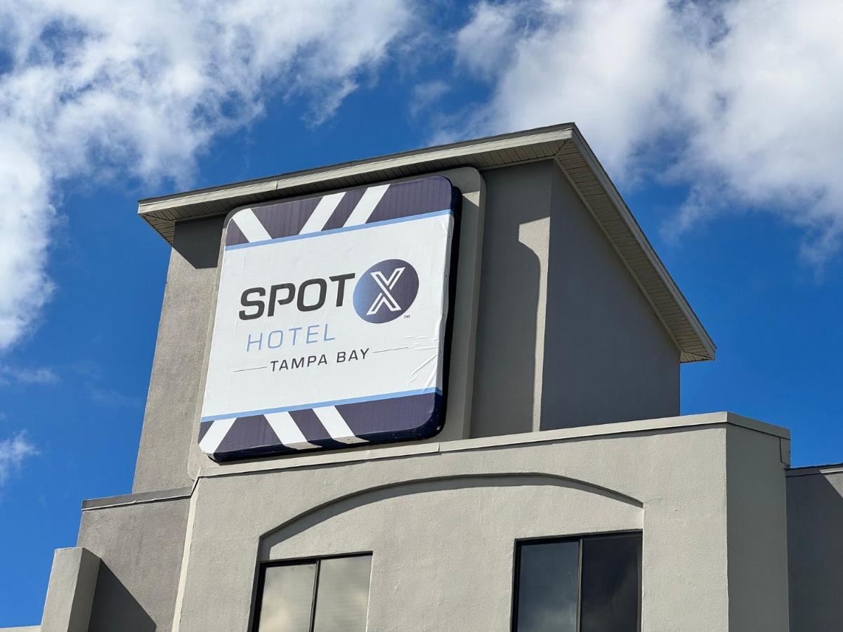 Spot X Hotel Tampa - Wesley Chapel By The Red Collection Esterno foto
