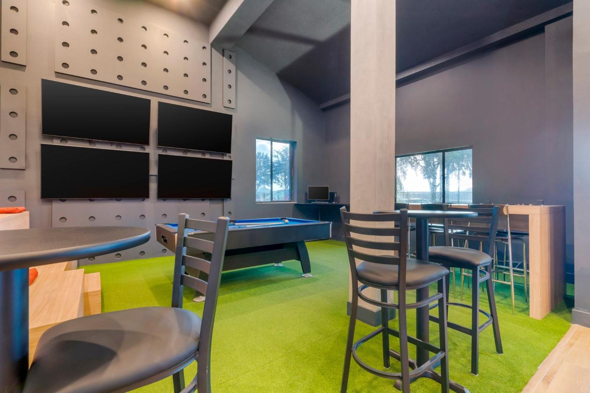 Spot X Hotel Tampa - Wesley Chapel By The Red Collection Esterno foto
